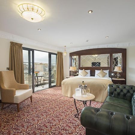 The George Street Hotel Oxford Eksteriør bilde A suite at the hotel